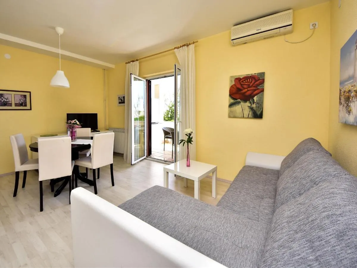 Dinjiška Apartment Marija-2 By Interhome